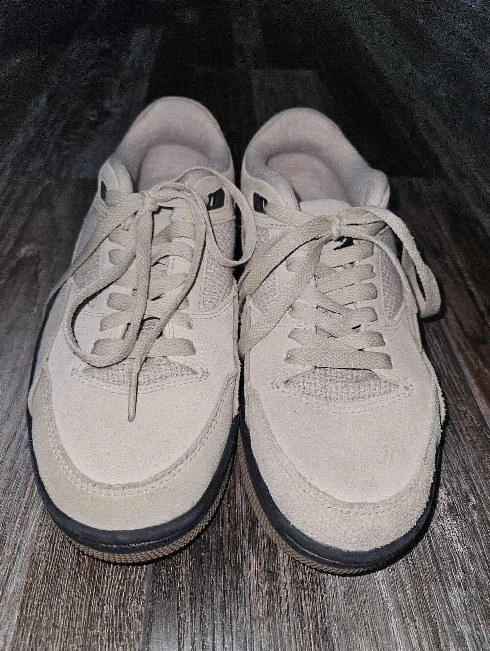 Men's Casual Suede Low-Top Jordan Sneakers in Beige